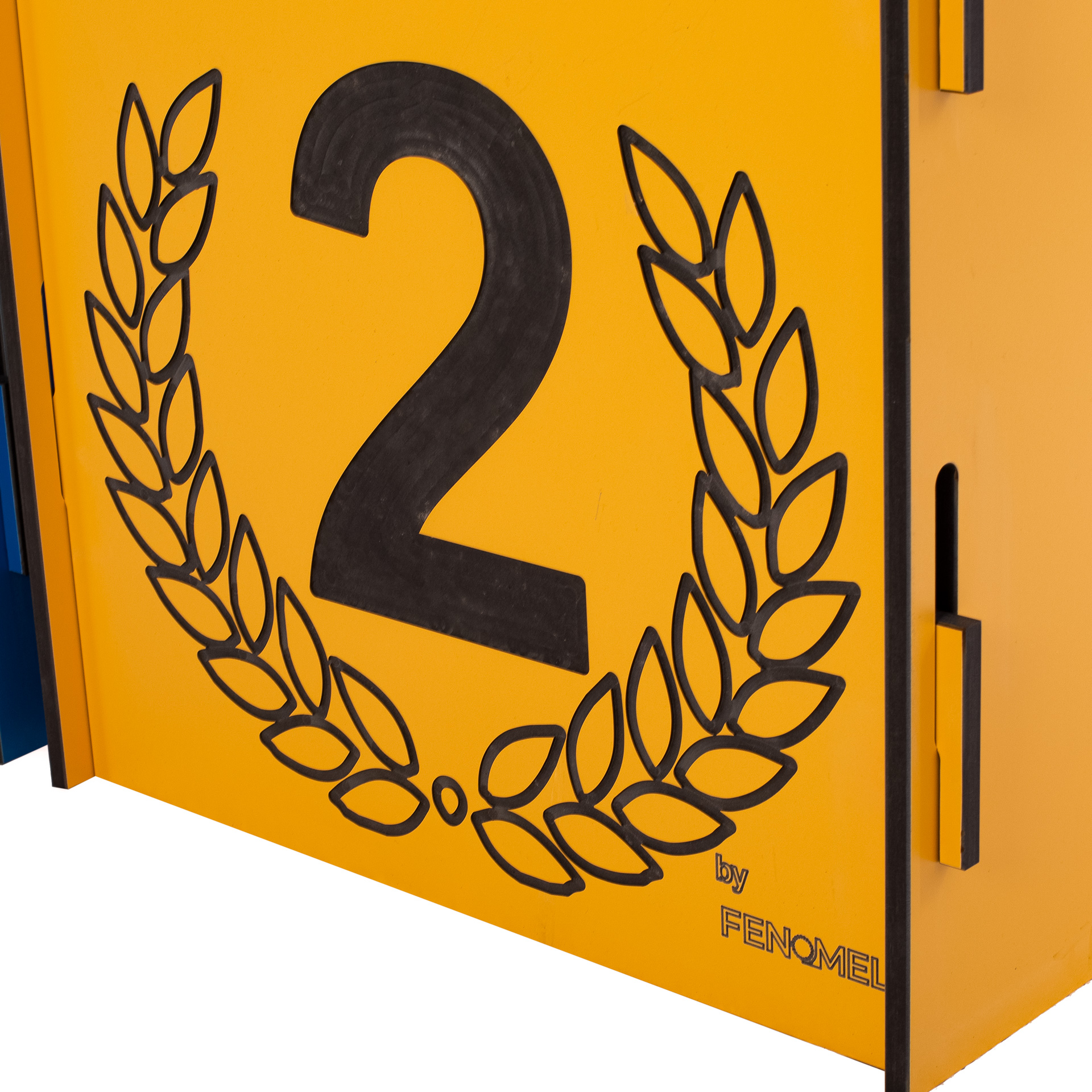 PODIUM PREMIOS FENÓLICO TRICOLOR - Imagen 3