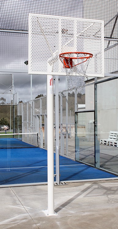 JUEGO DE 2 CANASTAS ANTIVANDALICAS MINIBASKET NEW TUBO 114 MM LACADA -INCLUYE AROS, REDES Y TABLEROS- - Imagen 5